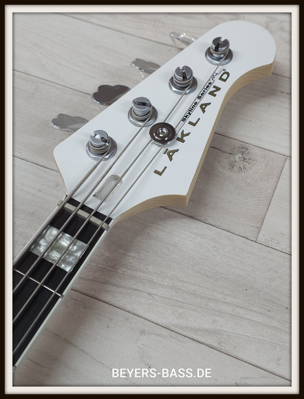 Lakland Skyline Decade, White Gloss